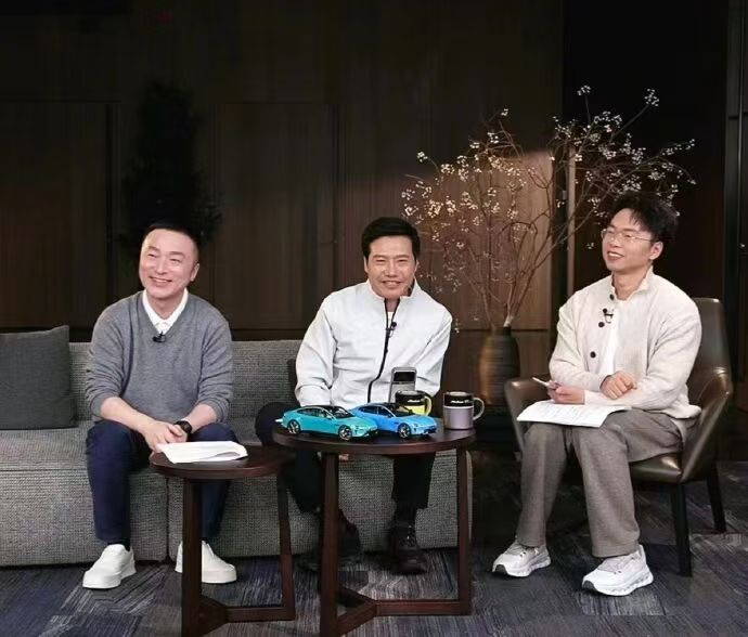 雷军回应网传小米SU3渲染图 雷军回应网传小米SU3渲染图