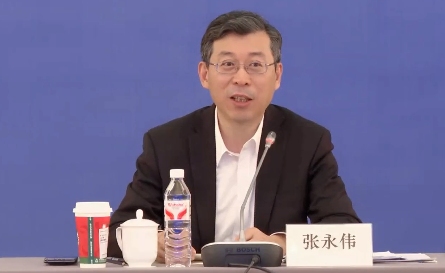 张永伟:明年新能源汽车销量将超2000万辆 张永伟:明年新能源汽车销量将超2000万辆